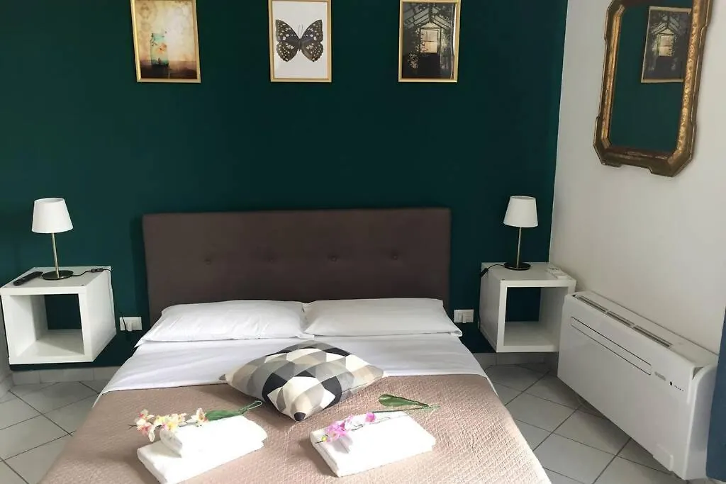 Bologna Central Apartments - Indipendenza 43 0*,